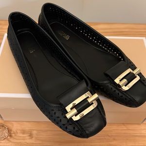 Michael Kors black leather Gloria Moc - like new!